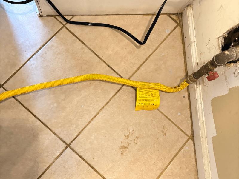 after cleaning behind the oven result - move out cleaning